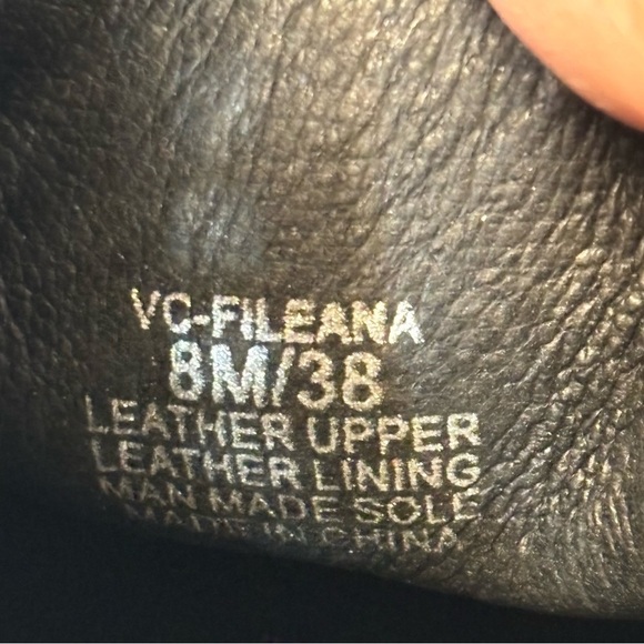 Vince Camuto Perforated Black Suede Leather Ankle Zip Boots Booties Heels 8M - Picture 8 of 10